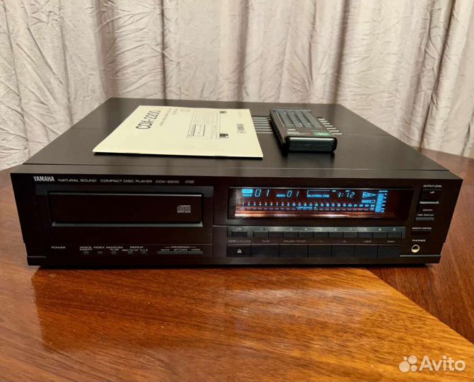 Cd плеер Yamaha cdx-2200
