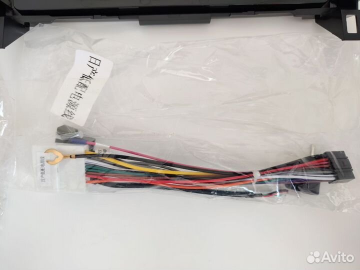 Рамка магнитолы Nissan Qashqai 2014+ 10 дюймов