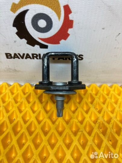 Петля замка багажника Bmw X3 E83 2.5 N52 2008