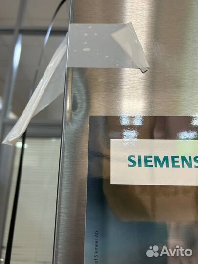 Холодильник Siemens KG49naict