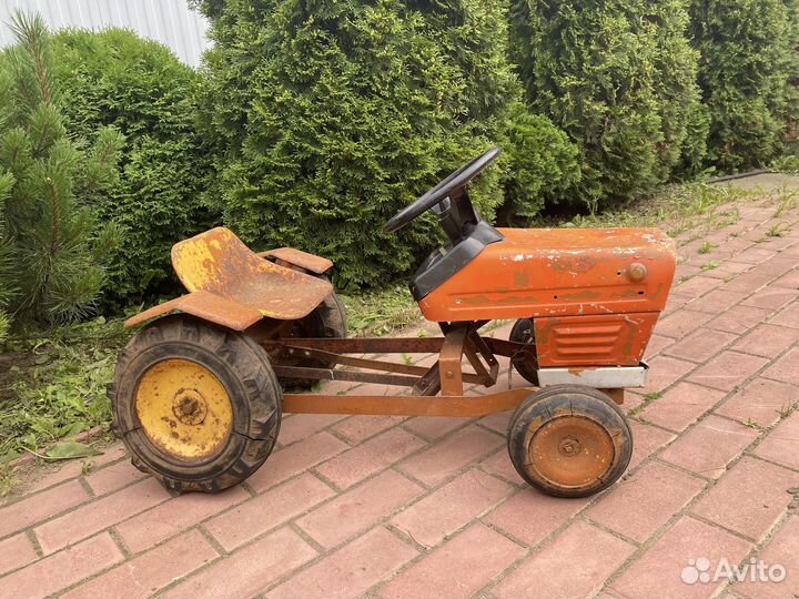 Детский Орленок педальный трактор