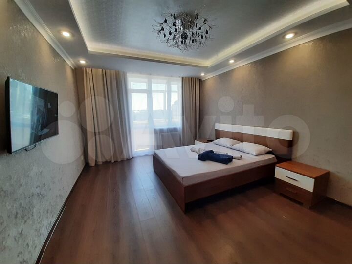 2-к. квартира, 90 м², 7/10 эт.