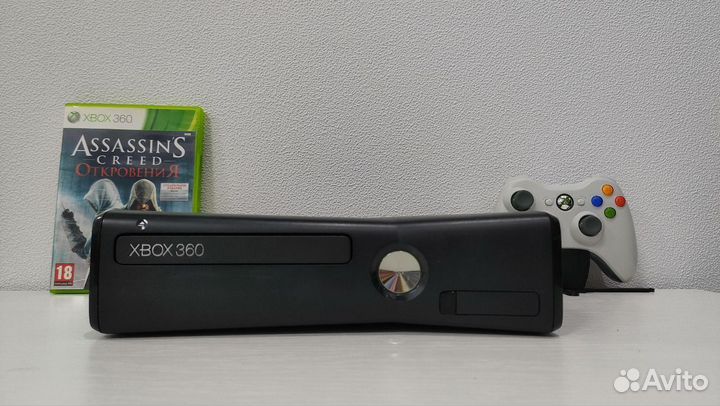 XBox 360 Slim прошит FreeBoot+ 2000 игр