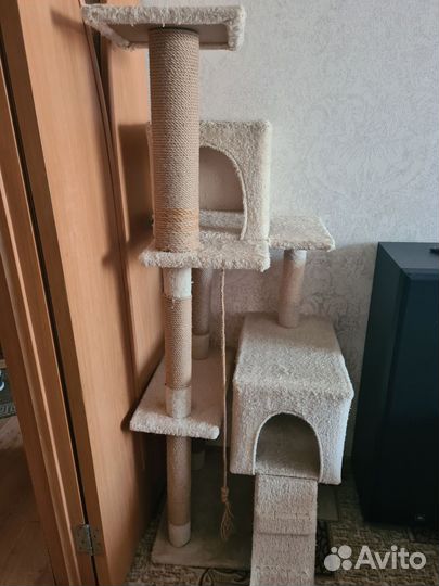 Домик для кошки с когтеточкой