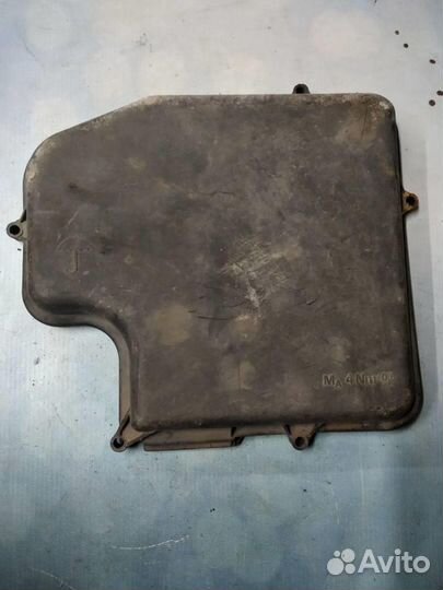 Крышка блока предохранителей 8D1907613A