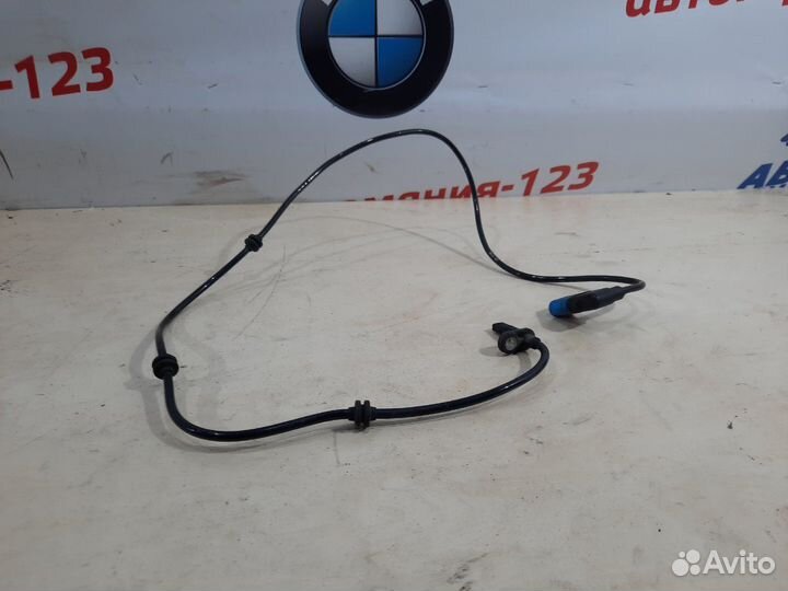 Датчик ABS задний правый Mercedes Gla180 X156