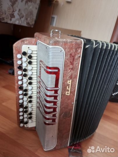 Баян разные