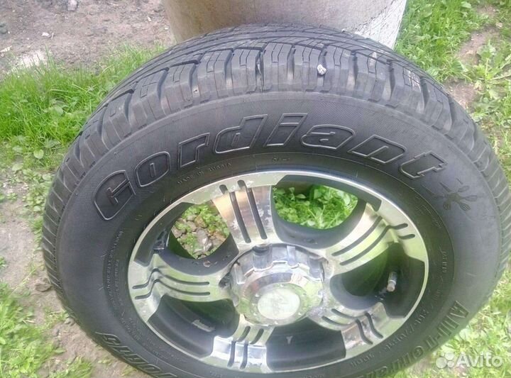 Колеса на chevrolet niva r15