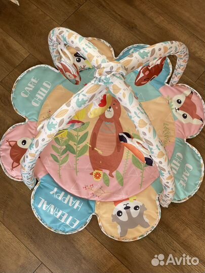 Развивающий коврик для малышей