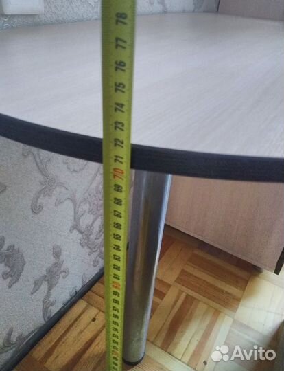 Маникюрный стол складной