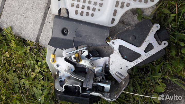 Эл.ст.подъемник + замок Tucson'08 задней пр. двери