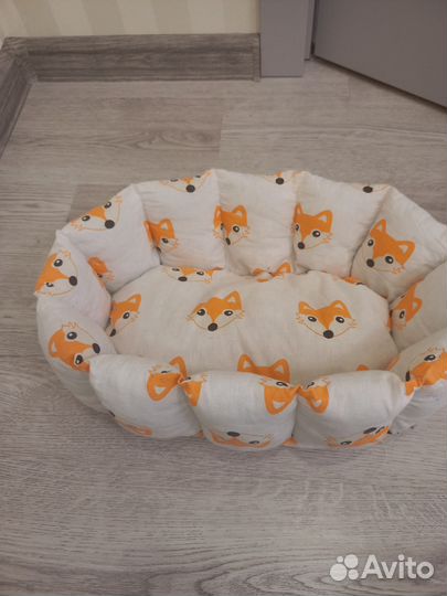 Лежанка для кошек