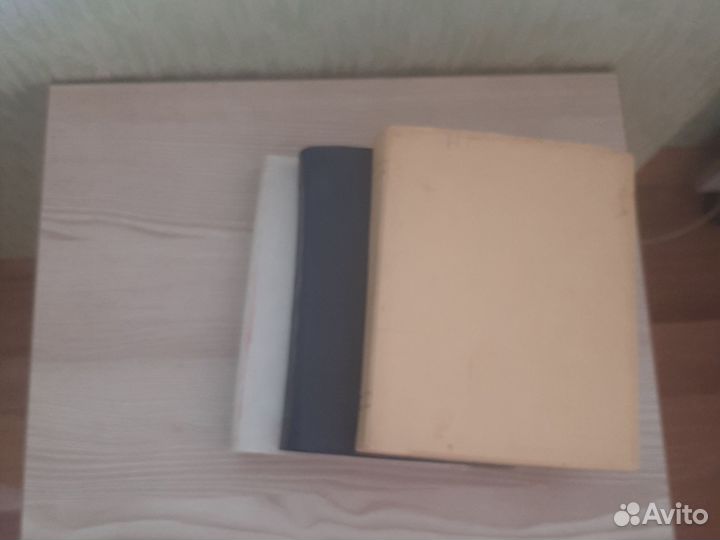 3 альбома марок