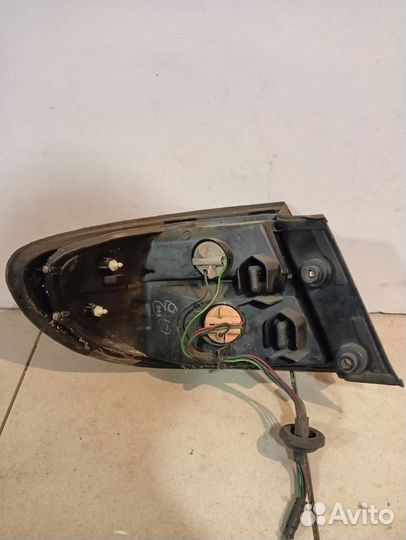 Фонарь mazda millenia koito 22061882