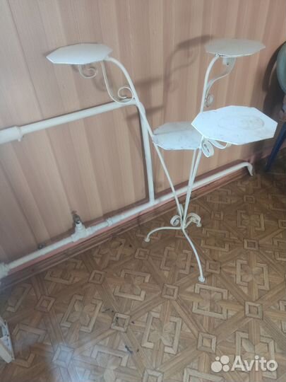 Подставка для цветов