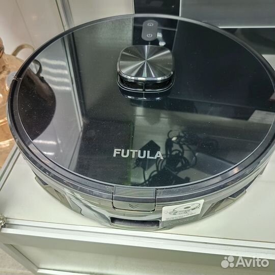 Новый робот пылесос futula