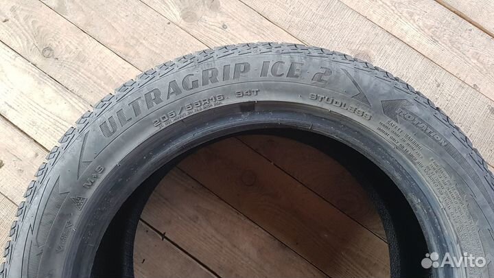 Goodyear UltraGrip 205/55 R16 94T