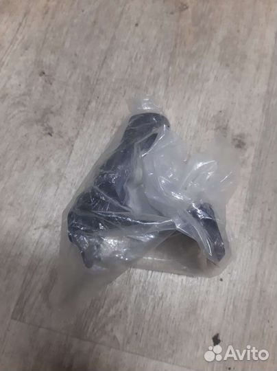 57715SJ340 кронштейн бампера Subaru