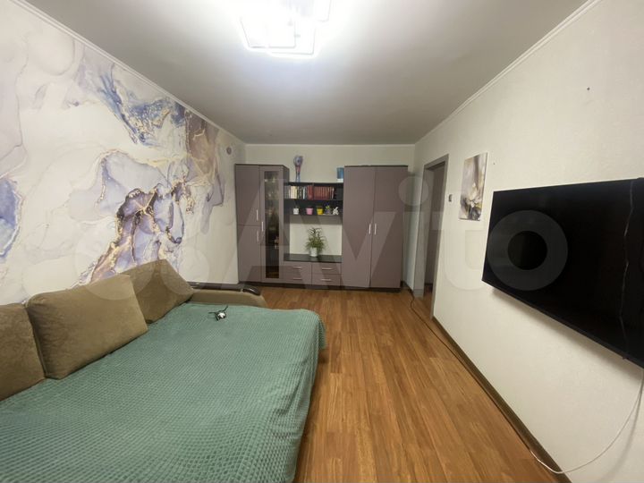 2-к. квартира, 54 м², 2/5 эт.