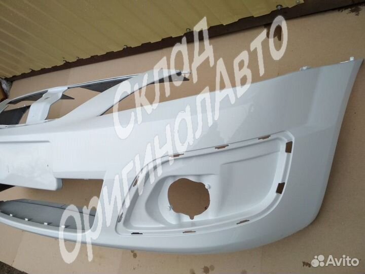 Бампер передний Лада Ларгус Ледниковый 221 белый