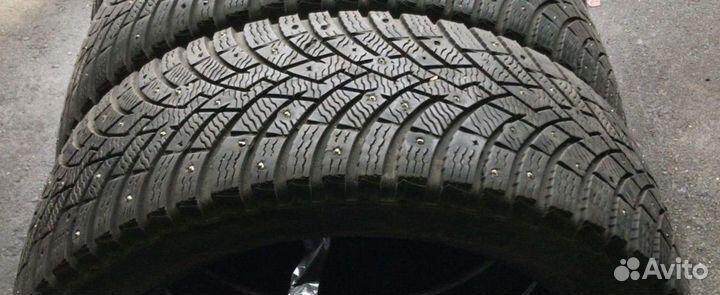 Pirelli Ice Zero 2 245/50 R19