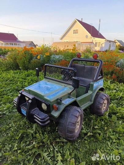Детский электромобиль бу