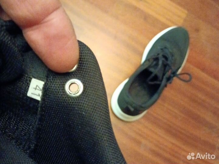 Кроссовки мужские 41 размер бу
