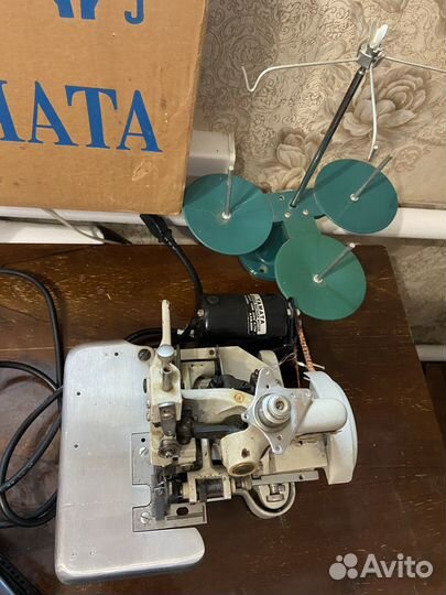 Оверлок промышленный yamata GN1-113D