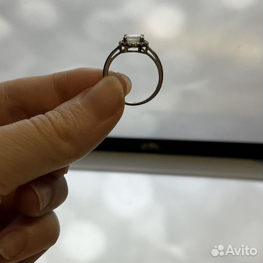 Кольцо серебро с топазом