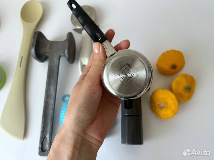 Кухонные принадлжежности пакетом штопор турка сито