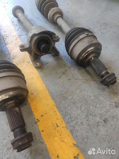 Привод правый аккорд 8 2.4 ат