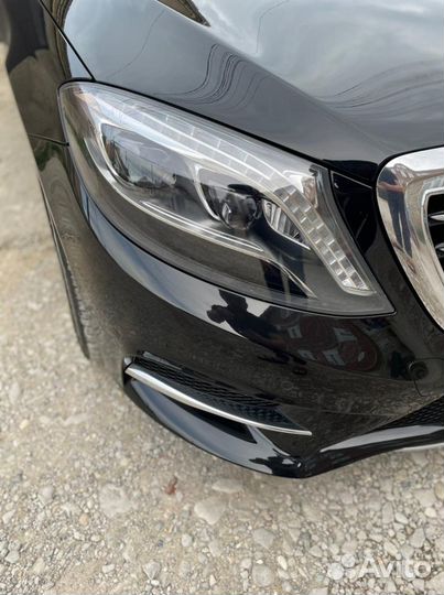 Фара правая LED Mercedes w222