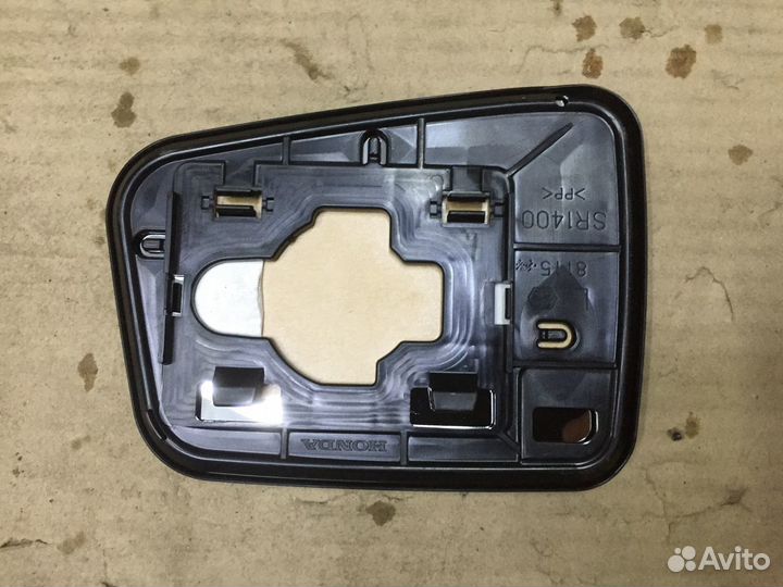 Зеркальный элемент левый Honda Jazz 2005-2008