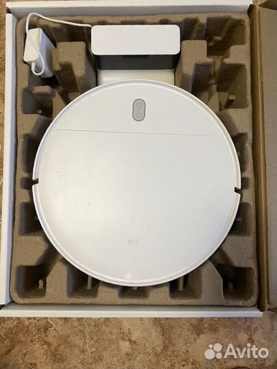 Робот-пылесос Mi Robot Vacuum-Mop Essential