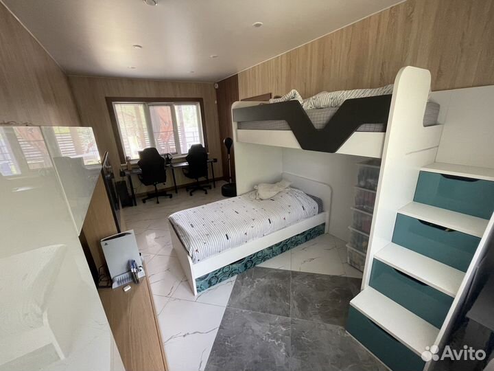 Двухярусная кровать