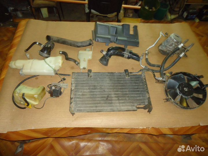 Бачок насоса гидроусилителя Mazda 626 GD Coupe 2.2