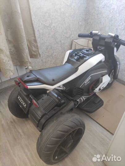 Детские игрушки машины электромобиль