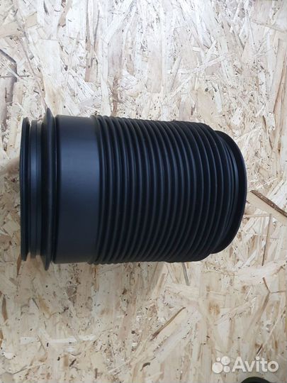 Пыльник на задний пневмобаллон Mercedes W218