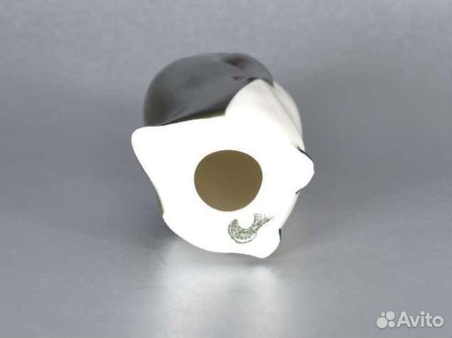 Императорский пингвин фарфоровая статуэтка