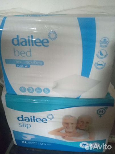 Продам памперсы 4,3,2, пеленки