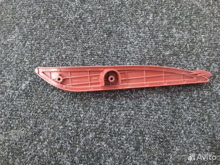 Отражатель катафот заднего бампера Hyundai Elantra