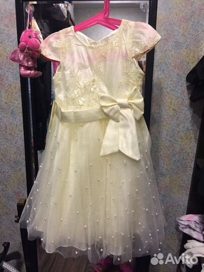 Платье нарядное для девочки рост 110-116