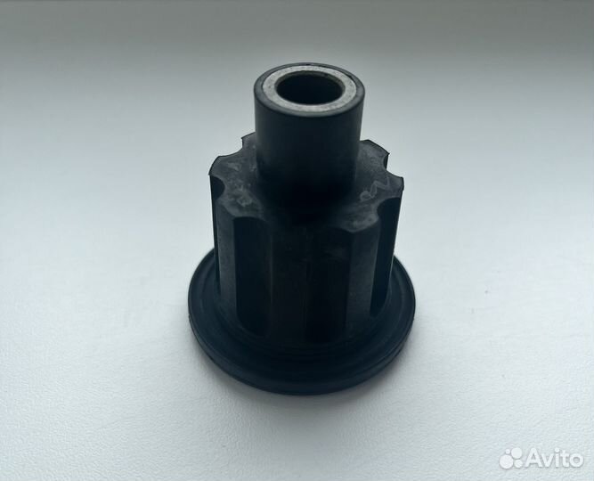 21040206301 Втулка подушки двигателя рм