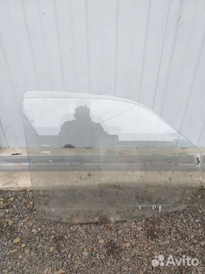 Стекла на мерседес вито 638
