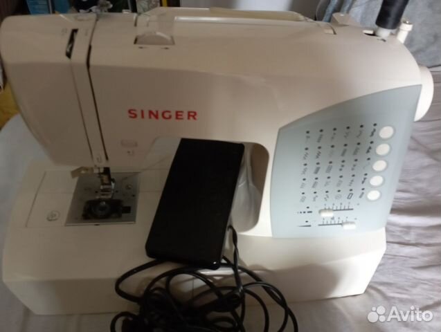 Швейная машинка singer