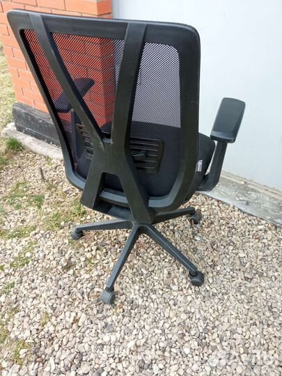 Компьютерное кресло