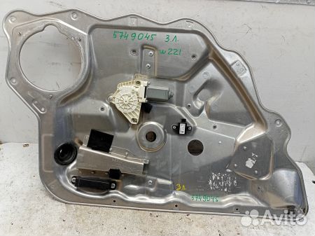 Стеклоподъемник электрический задний левый