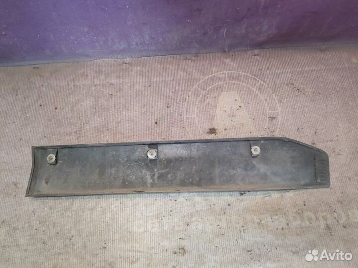 Молдинг двери задний правый Mitsubishi Outlander