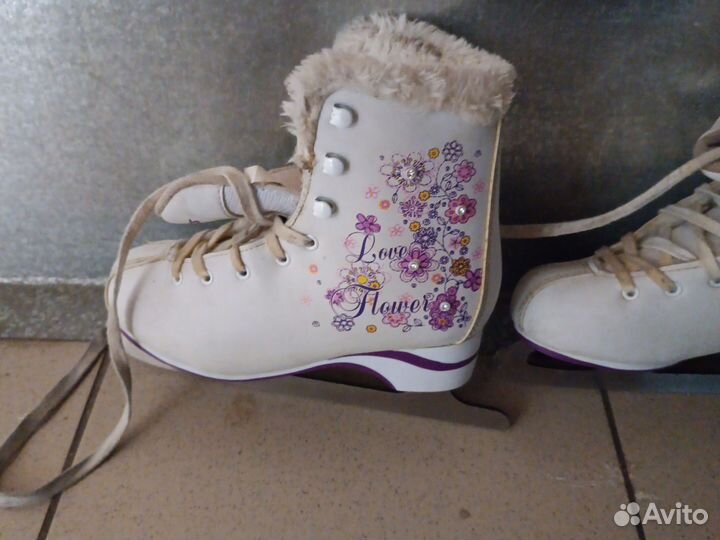 Коньки фигурные