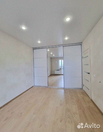 Шкаф купе в прихожую на заказ от фабрики